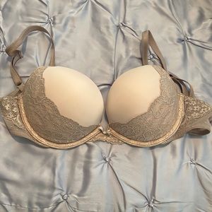 Victoria’s Secret dream angels plunge push up bra 32c